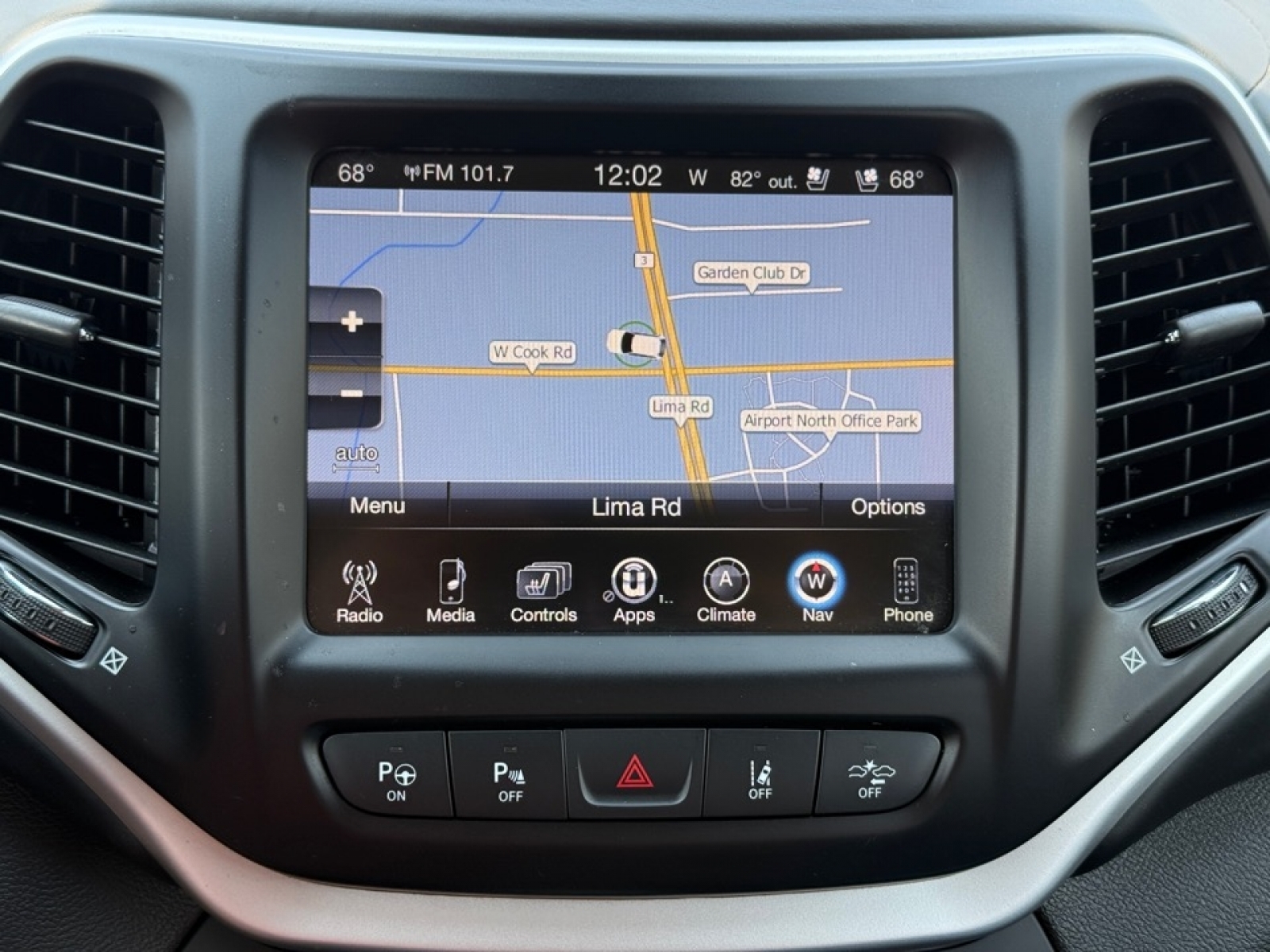 2018 Jeep Cherokee Overland photo 27