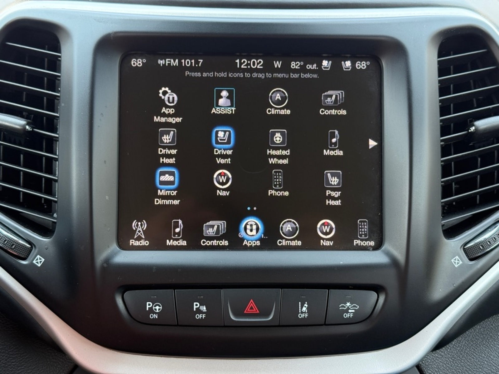 2018 Jeep Cherokee Overland photo 29