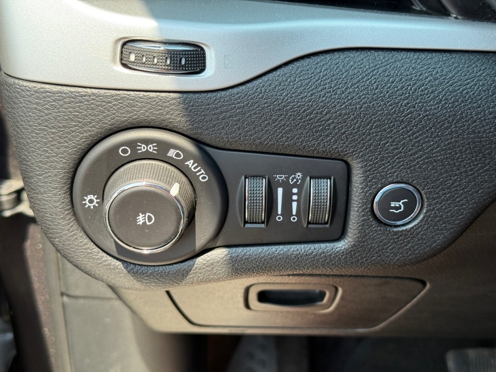 2018 Jeep Cherokee Overland photo 34