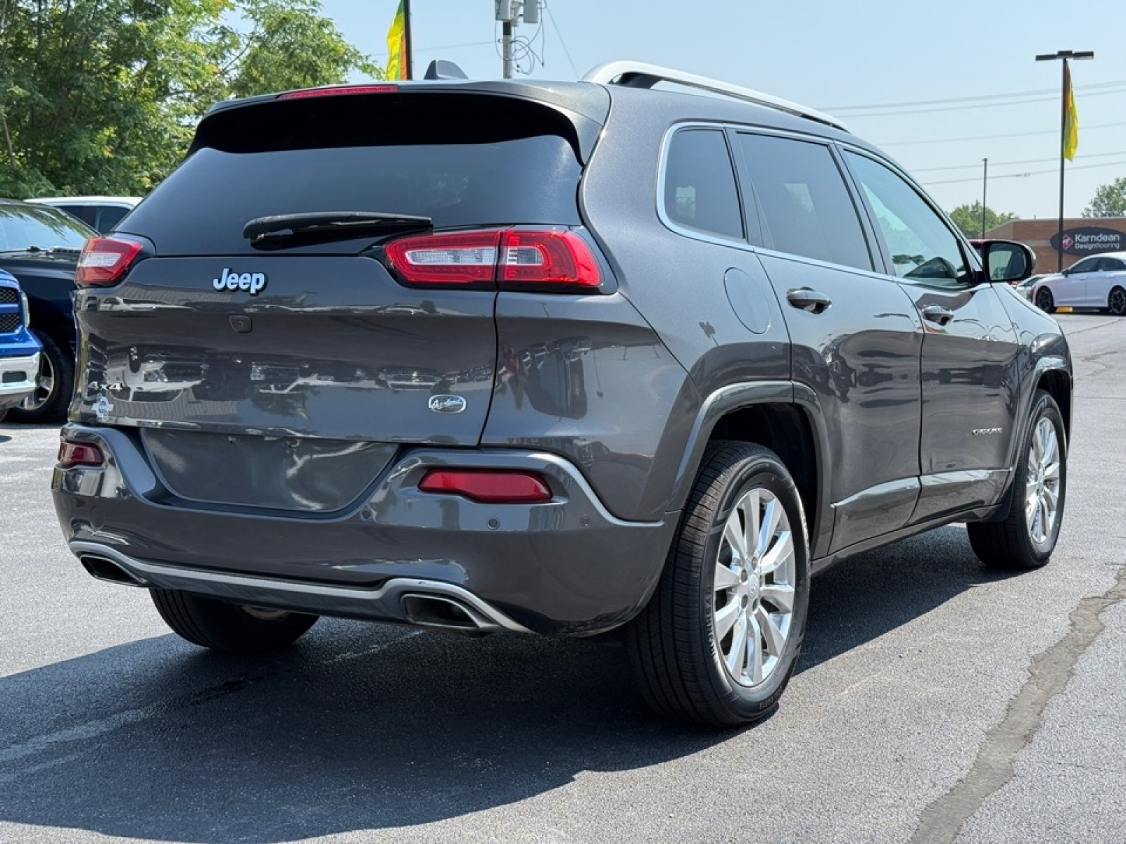 2018 Jeep Cherokee Overland photo 8