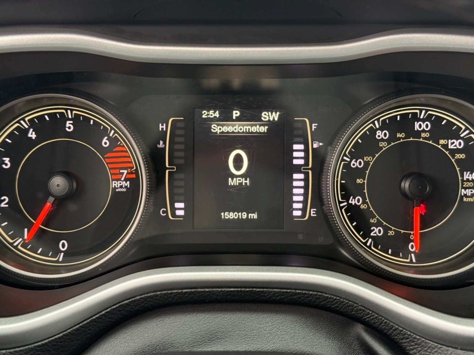 2018 Jeep Cherokee Latitude Plus FWD, 38930A, Photo