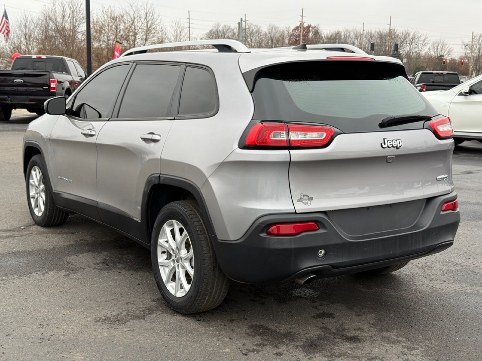 2018 Jeep Cherokee Latitude Plus FWD, 38930A, Photo