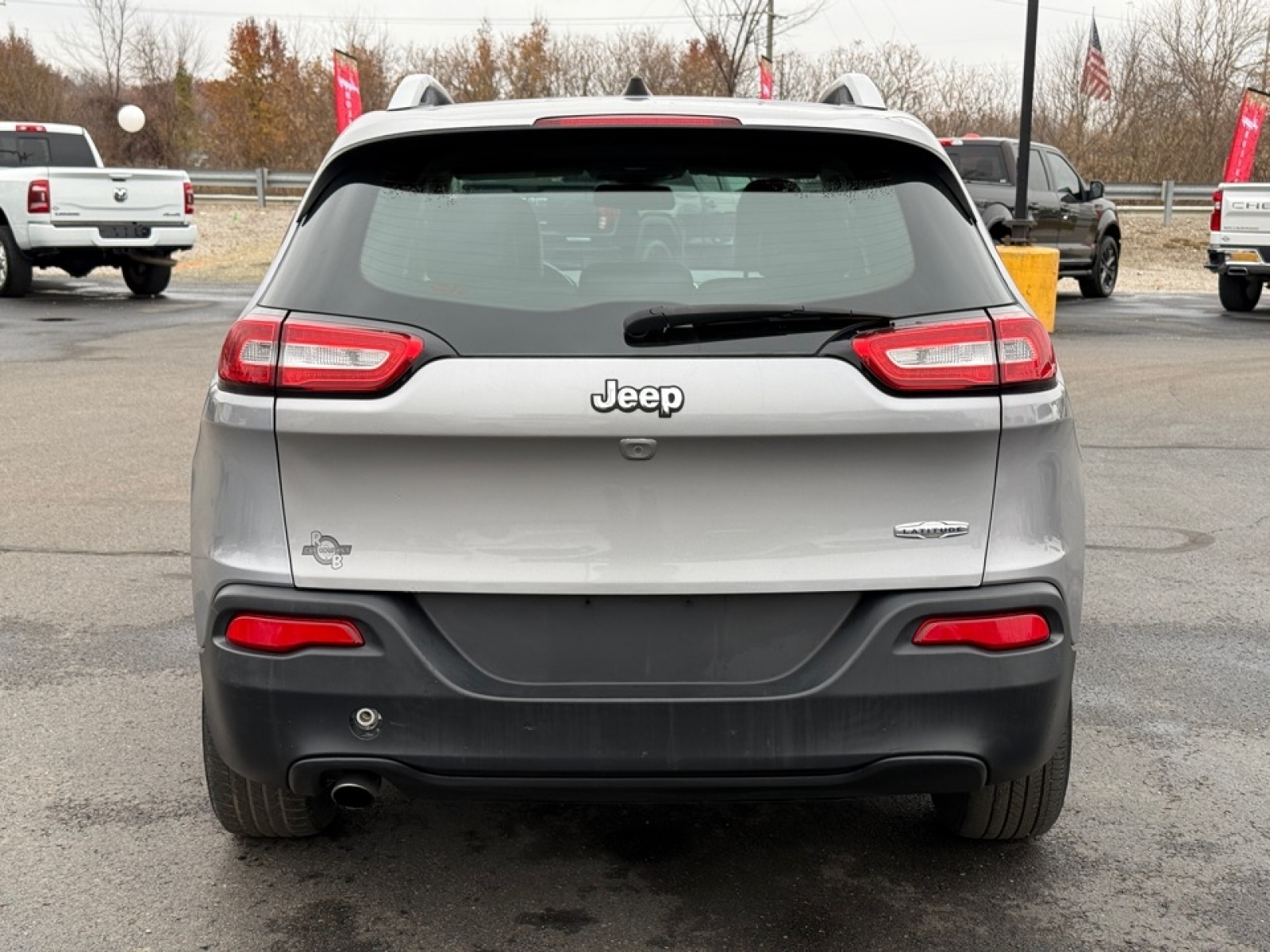 2018 Jeep Cherokee Latitude Plus FWD, 38930A, Photo