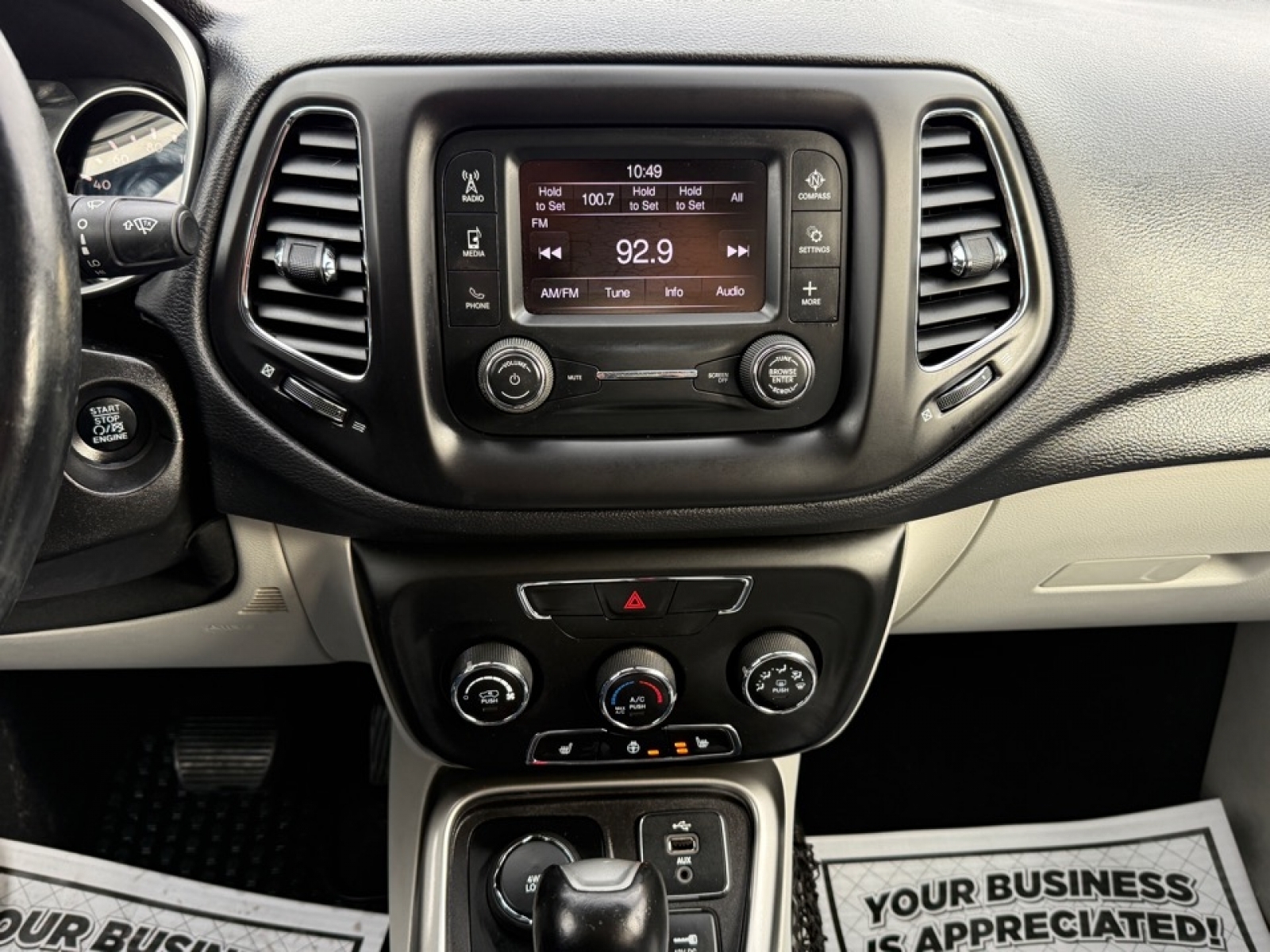 2018 Jeep Compass Latitude 4x4, 39282, Photo