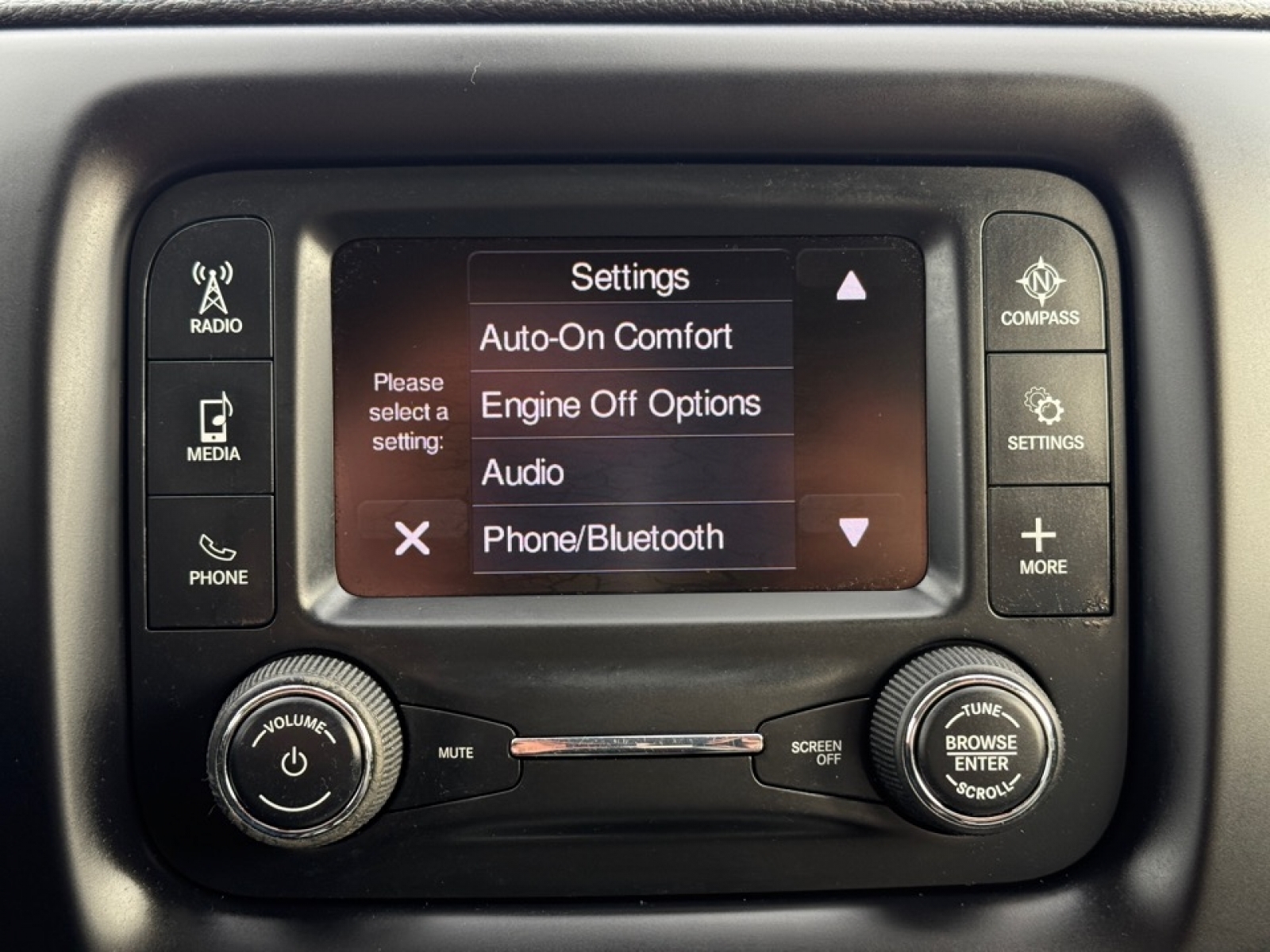 2018 Jeep Compass Latitude 4x4, 39282, Photo