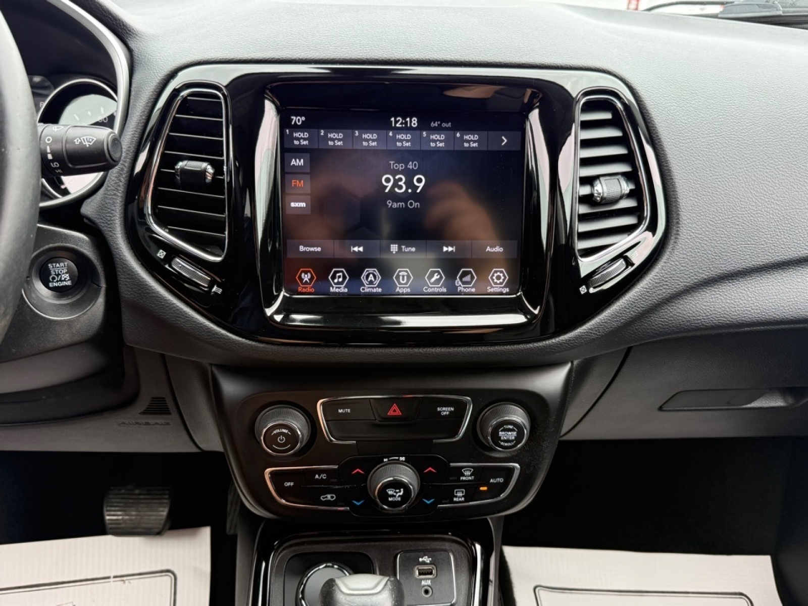 2018 Jeep Compass Limited 4x4, 39410, Photo