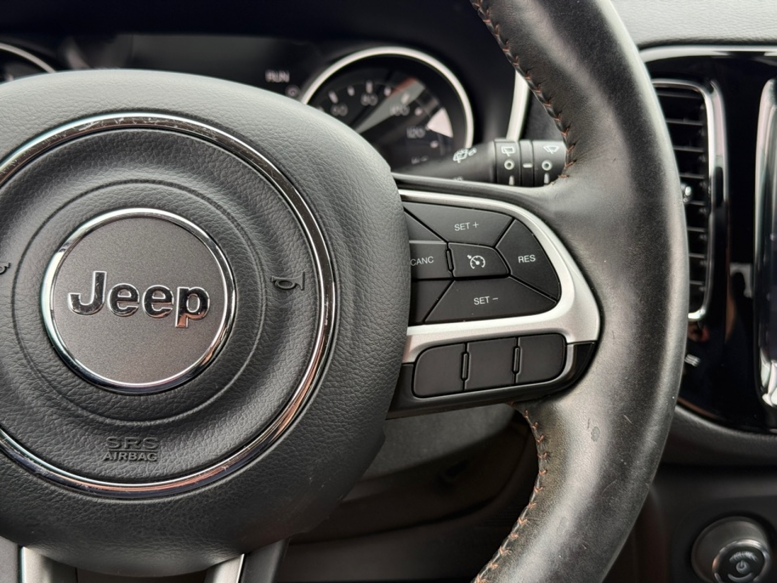 2018 Jeep Compass Limited 4x4, 39410, Photo