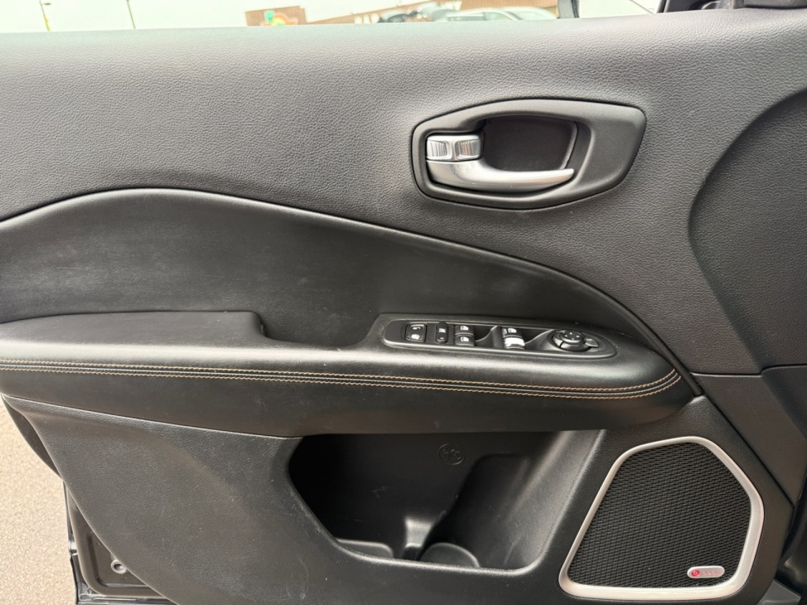 2018 Jeep Compass Limited 4x4, 39410, Photo