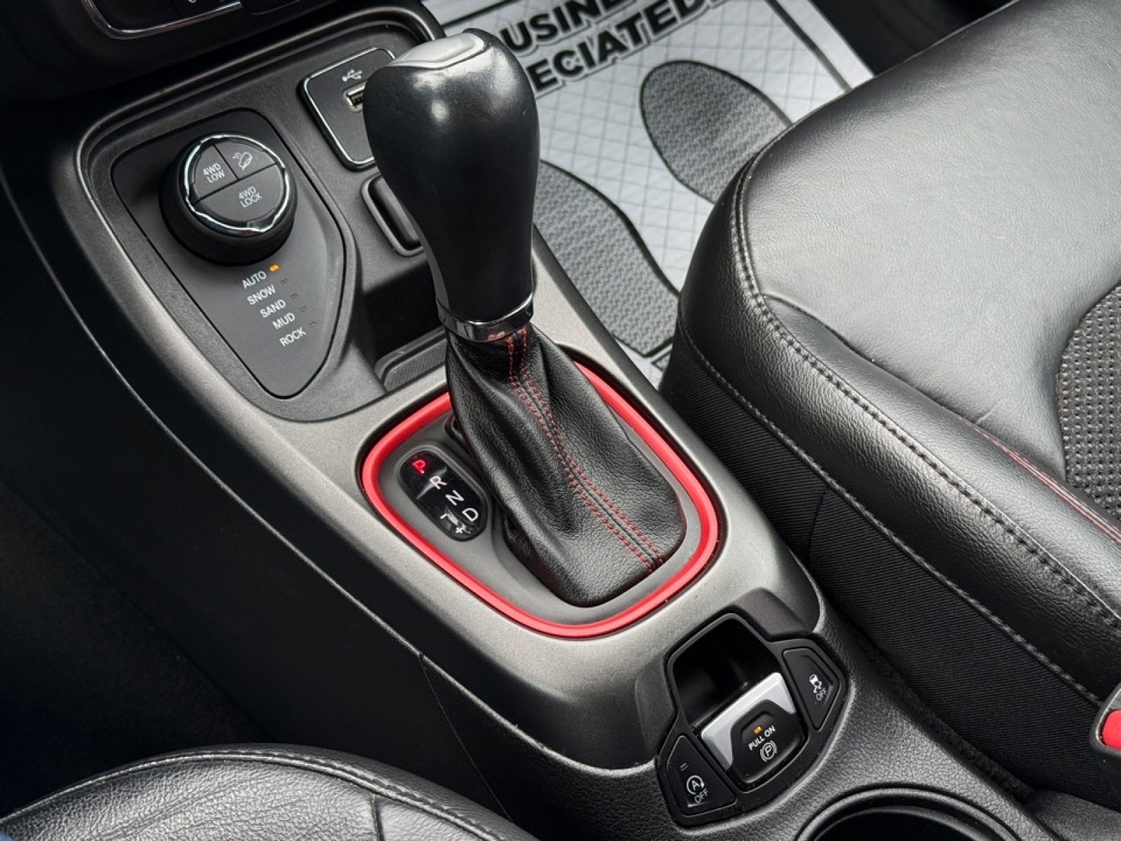 2018 Jeep Compass Trailhawk 4x4, 39464, Photo