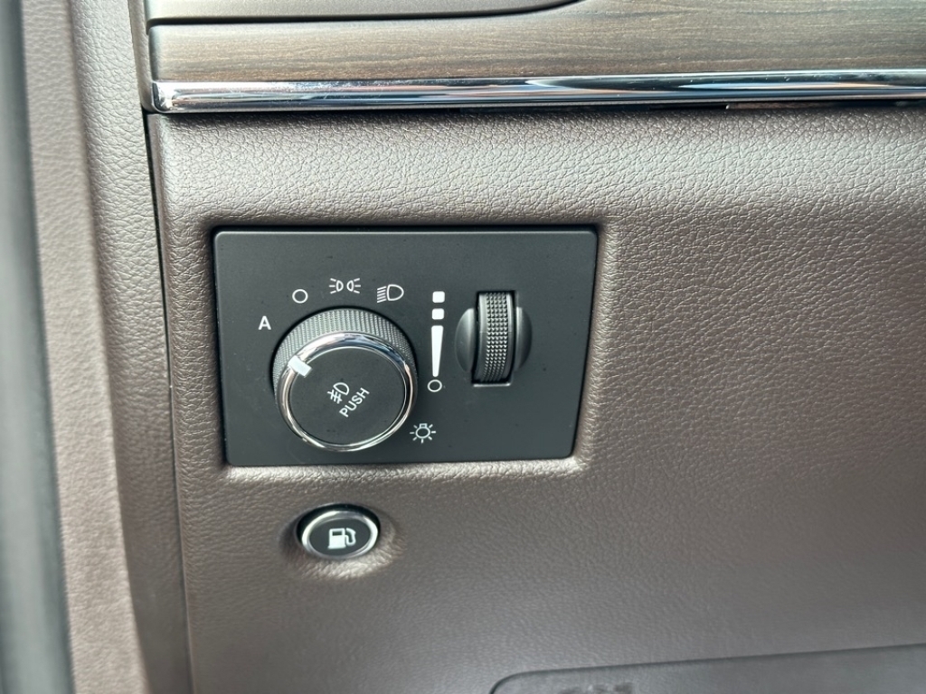 2018 Jeep Grand Cherokee Overland, 35783, Photo