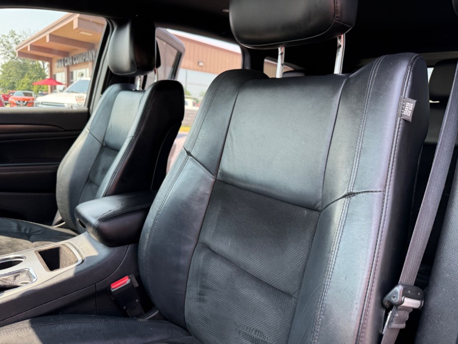 2018 Jeep Grand Cherokee Altitude photo 15