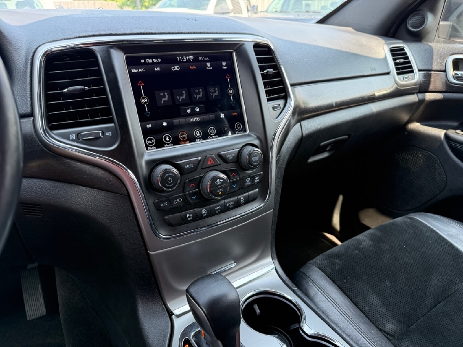 2018 Jeep Grand Cherokee Altitude photo 31