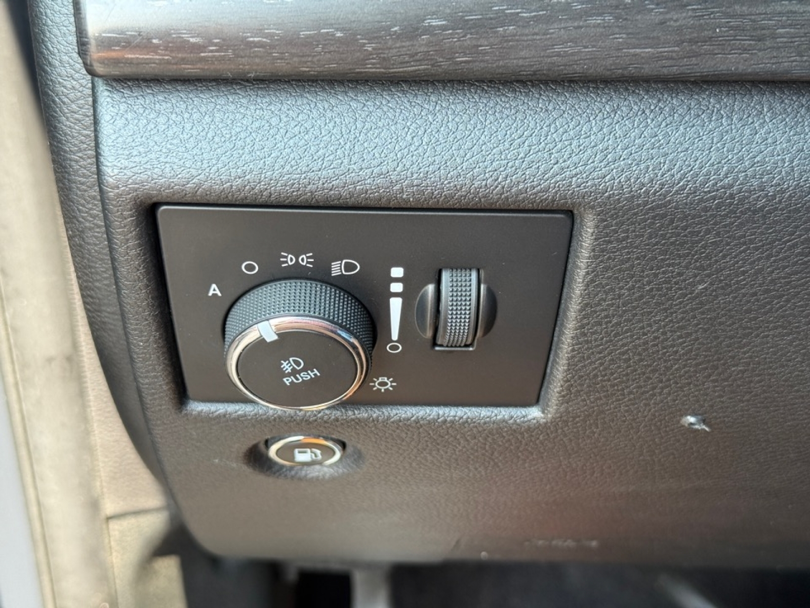 2018 Jeep Grand Cherokee Altitude photo 32