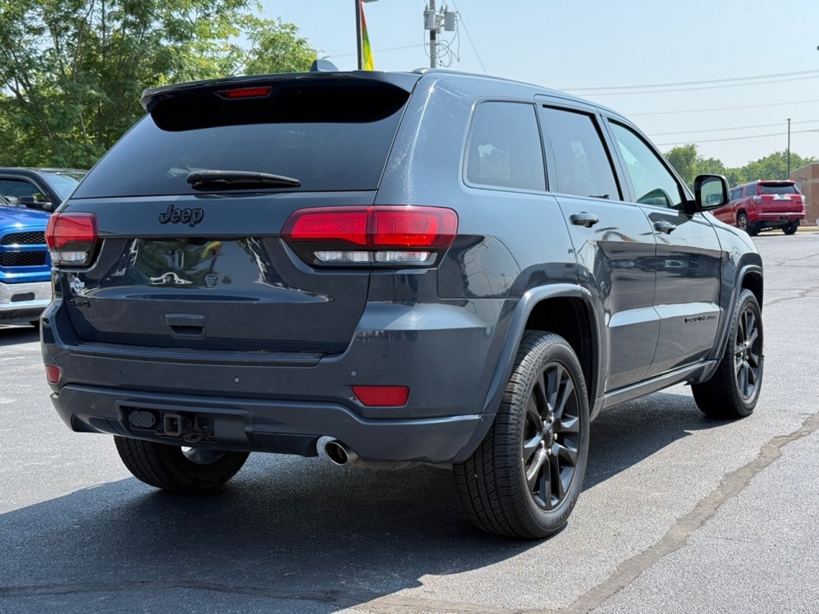 2018 Jeep Grand Cherokee Altitude photo 8