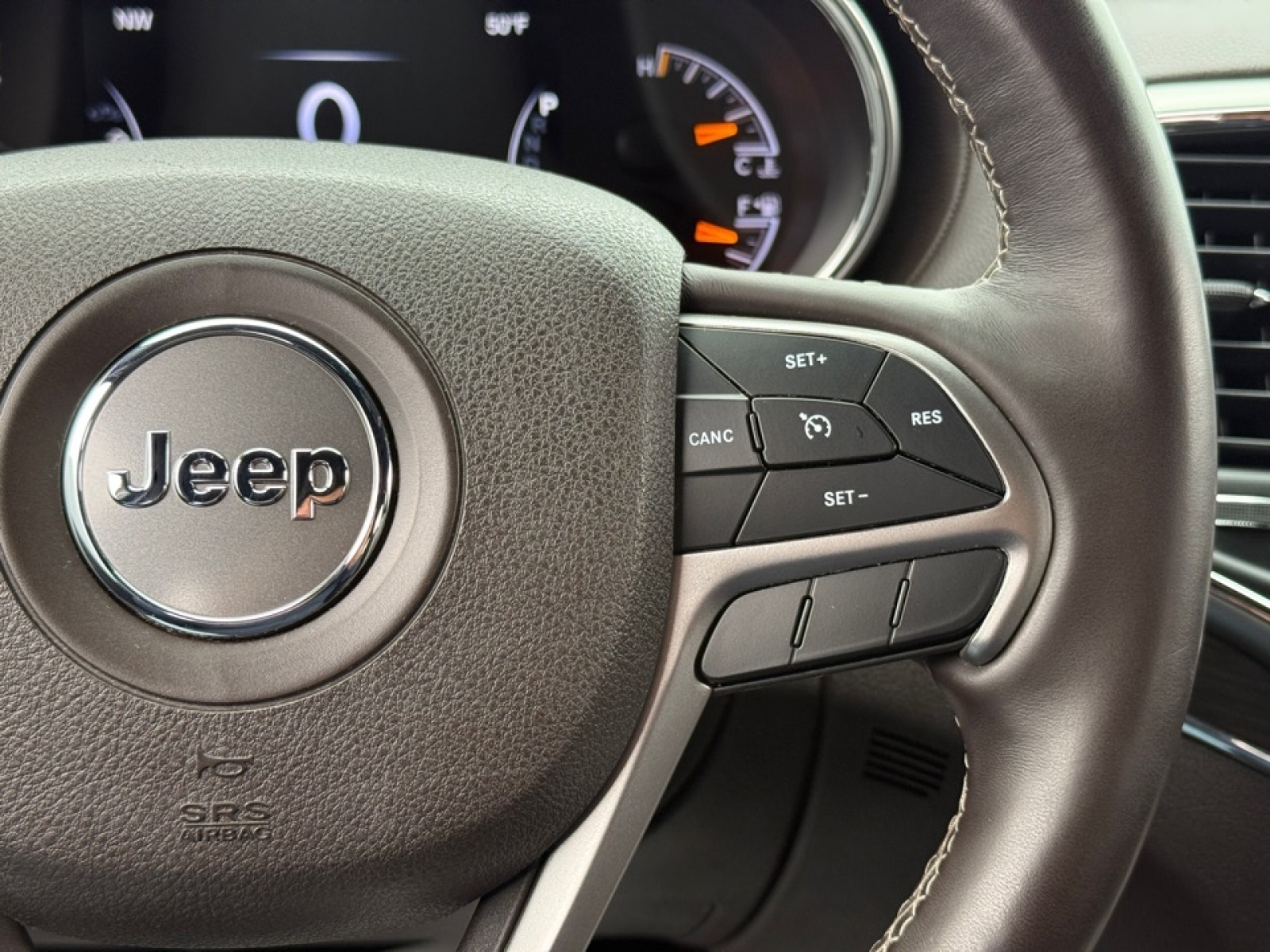 2018 Jeep Grand Cherokee Overland 4x4, 38460A, Photo