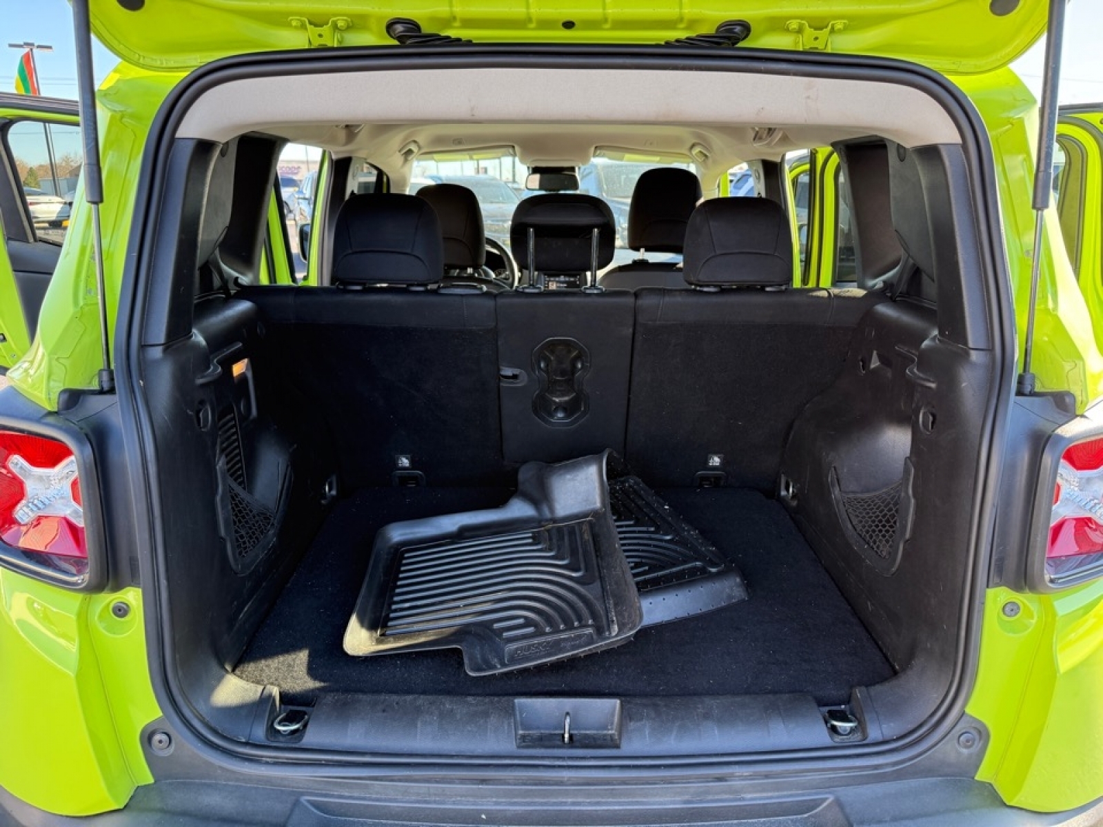 2018 Jeep Renegade Altitude 4x4, 39124, Photo