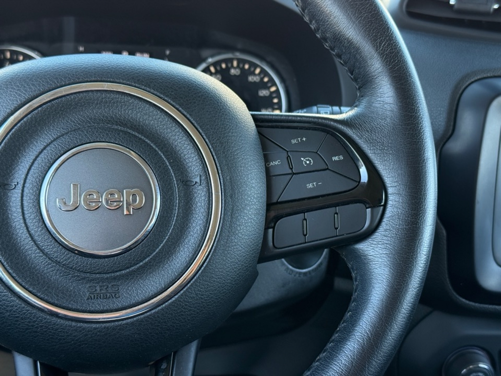 2018 Jeep Renegade Altitude 4x4, 39124, Photo