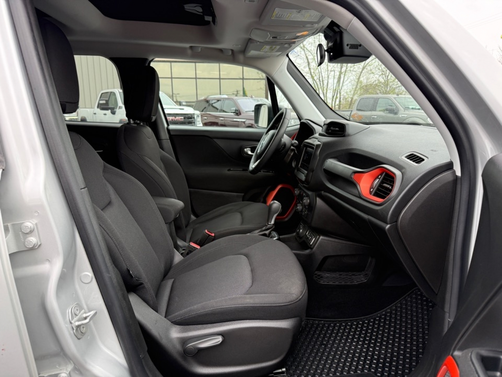 2018 Jeep Renegade Upland Edition 4x4, 39711, Photo