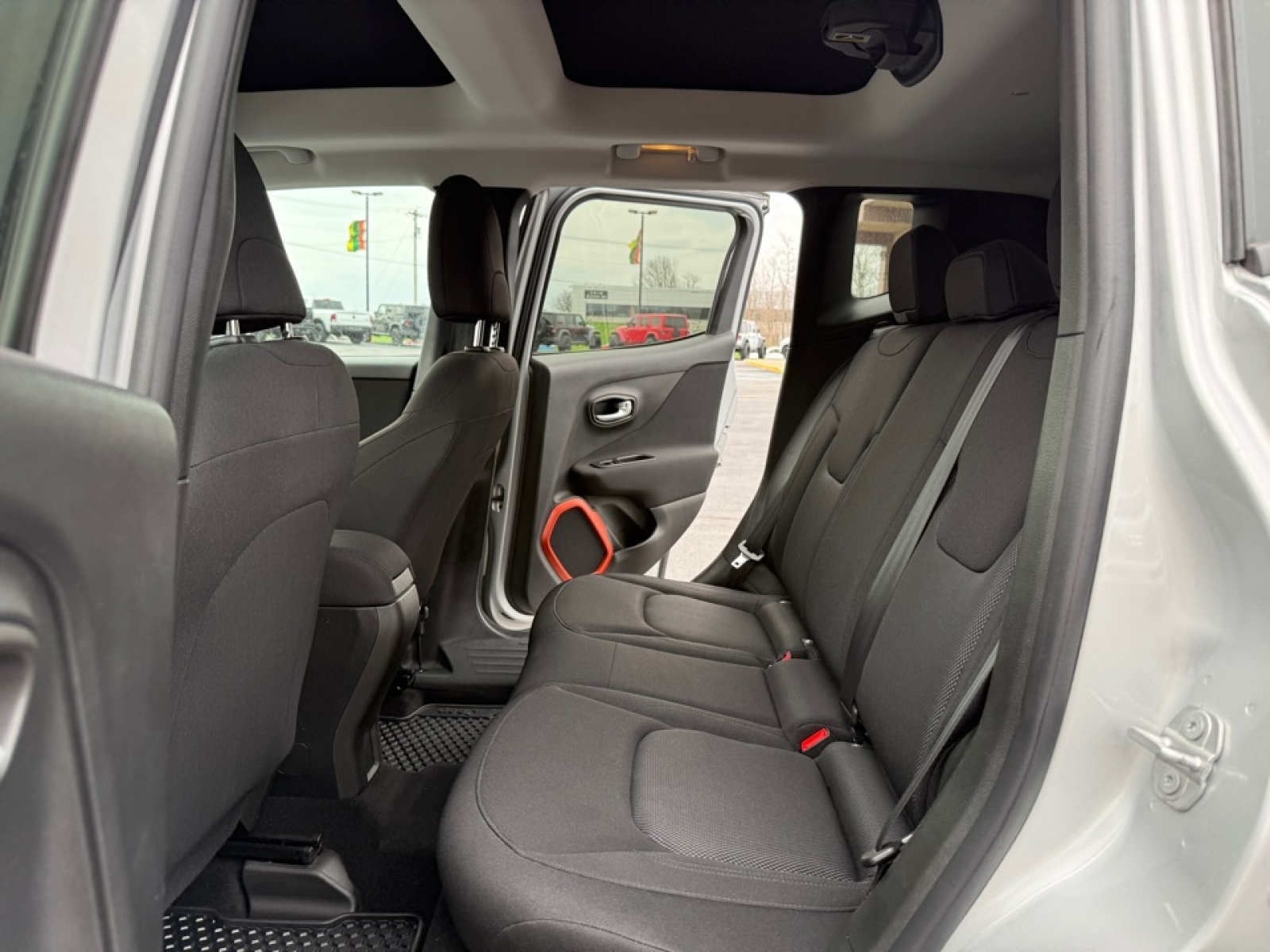 2018 Jeep Renegade Upland Edition 4x4, 39711, Photo