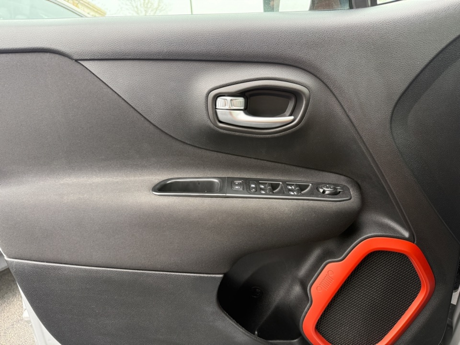 2018 Jeep Renegade Upland Edition 4x4, 39711, Photo