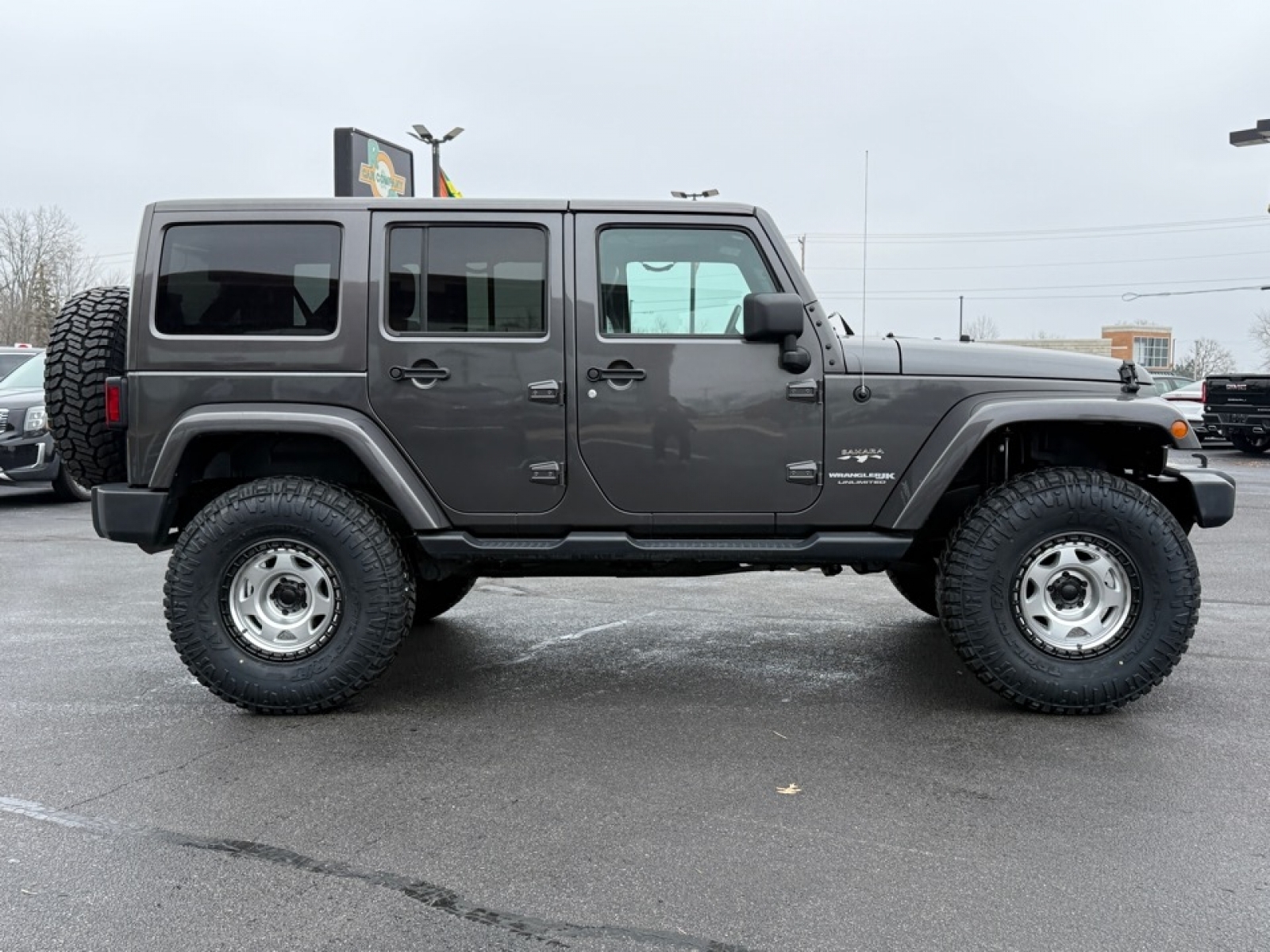 2018 Jeep Wrangler JK Unlimited Sahara, 39219, Photo