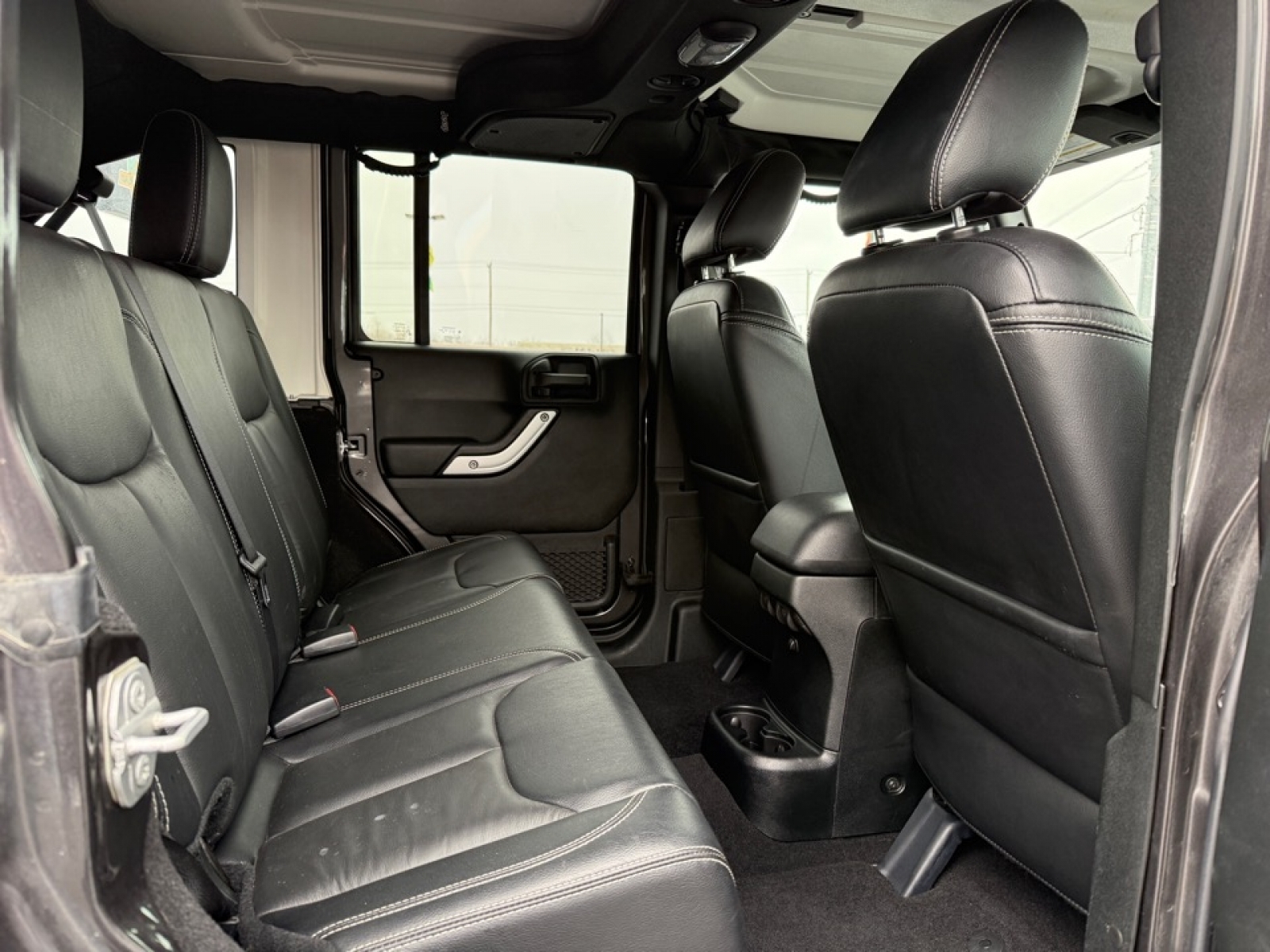 2018 Jeep Wrangler JK Unlimited Sahara, 39219, Photo