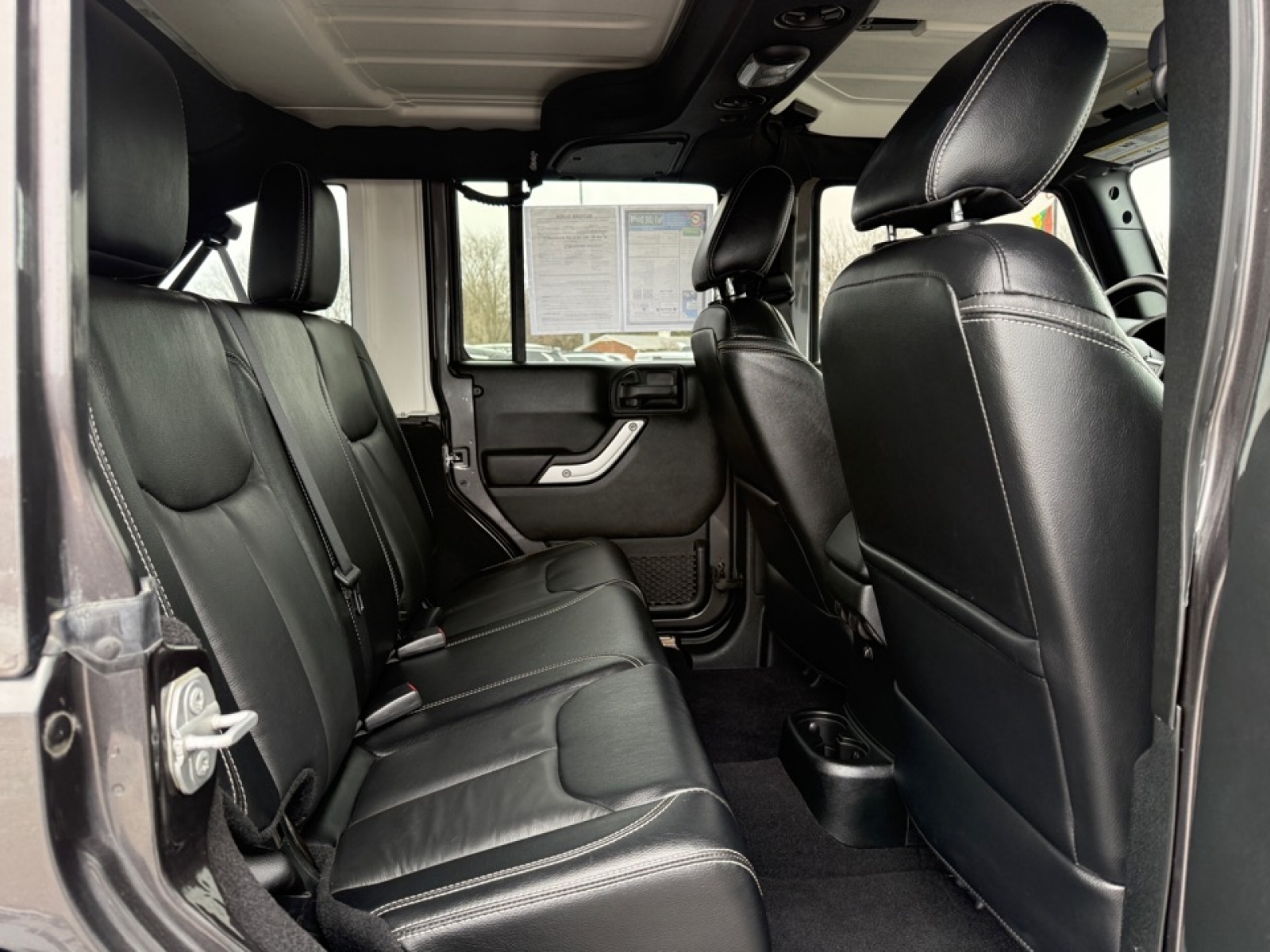 2018 Jeep Wrangler JK Unlimited Sahara, 39219, Photo