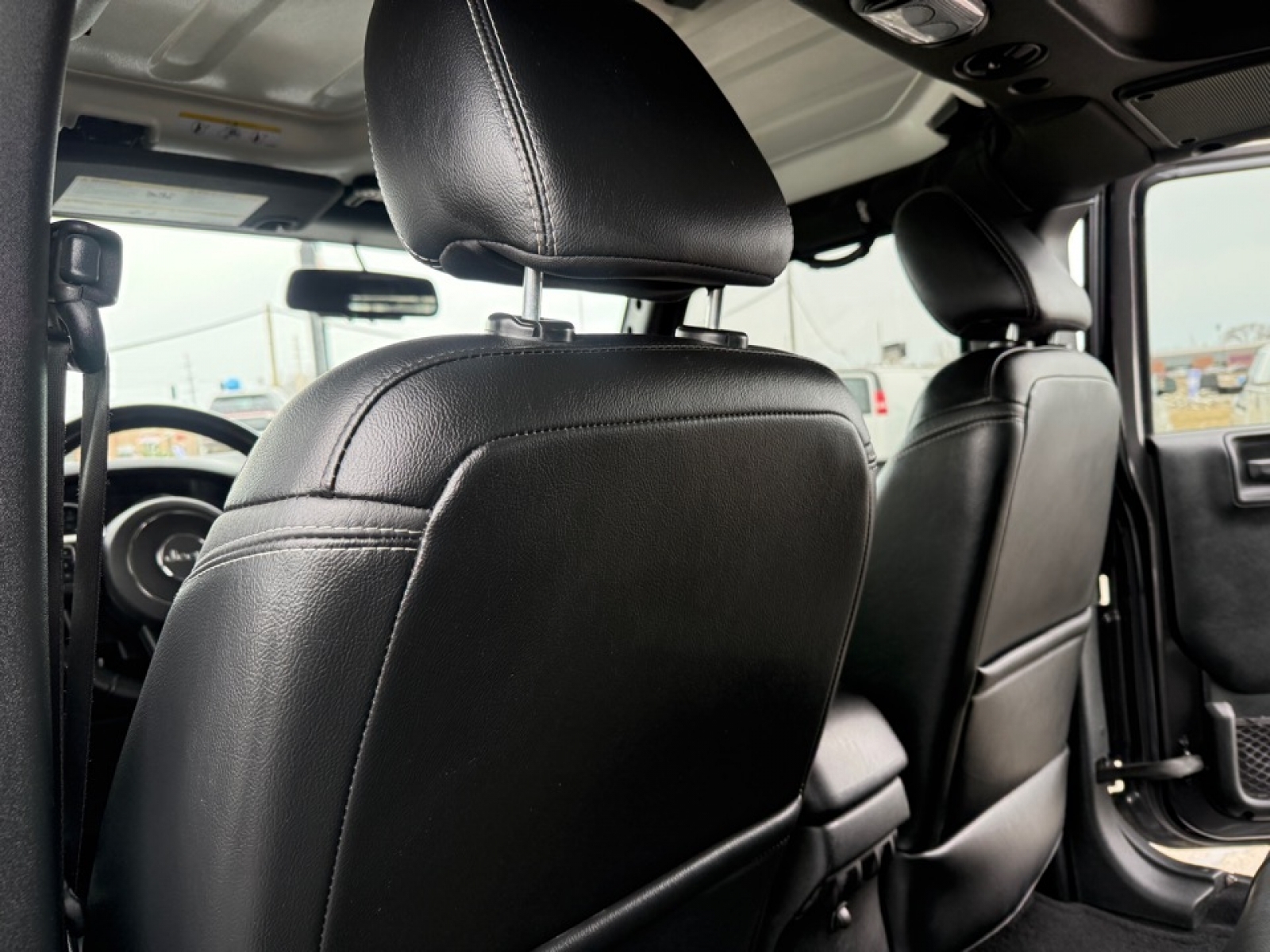 2018 Jeep Wrangler JK Unlimited Sahara, 39219, Photo