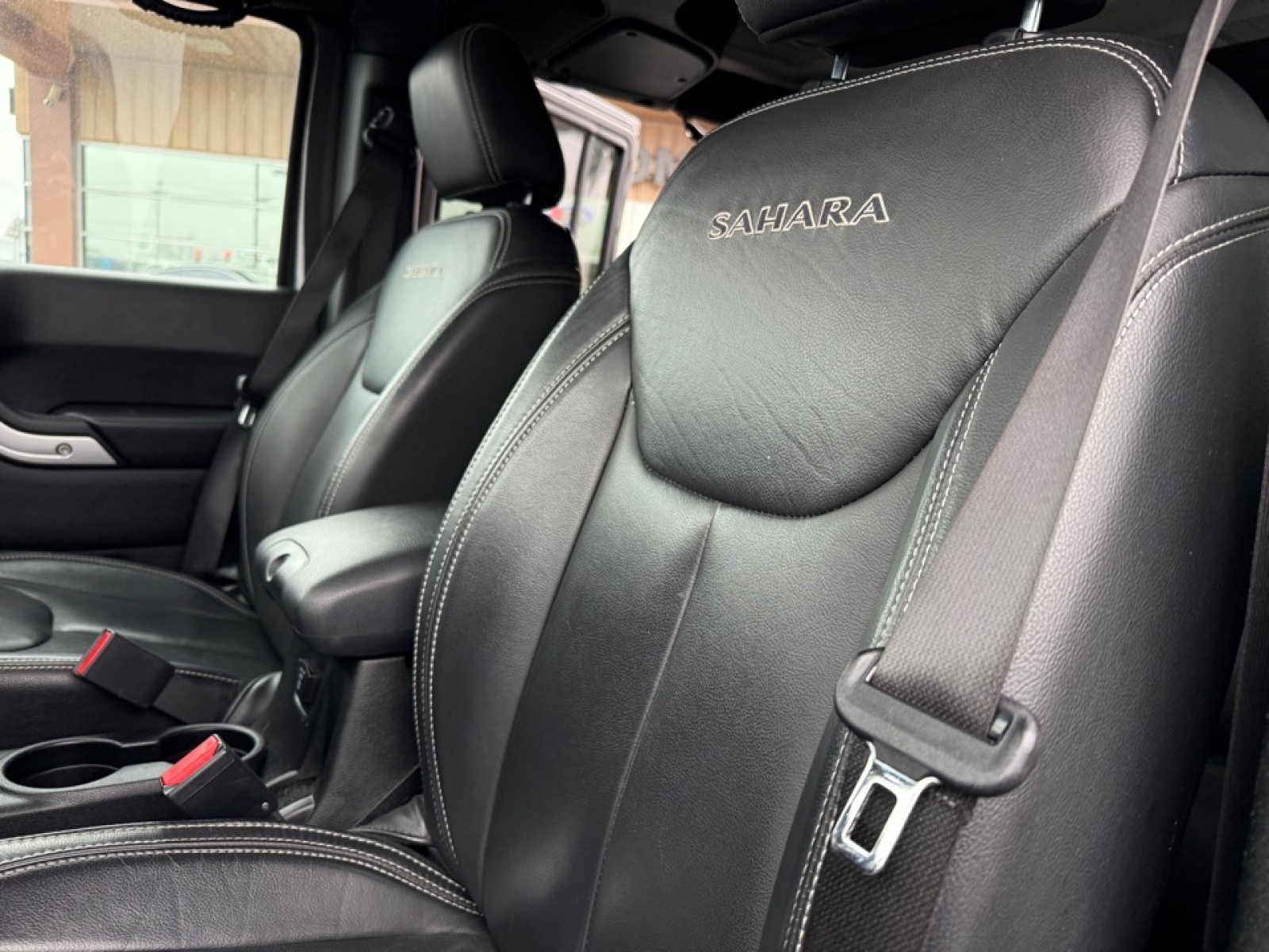 2018 Jeep Wrangler JK Unlimited Sahara, 39219, Photo