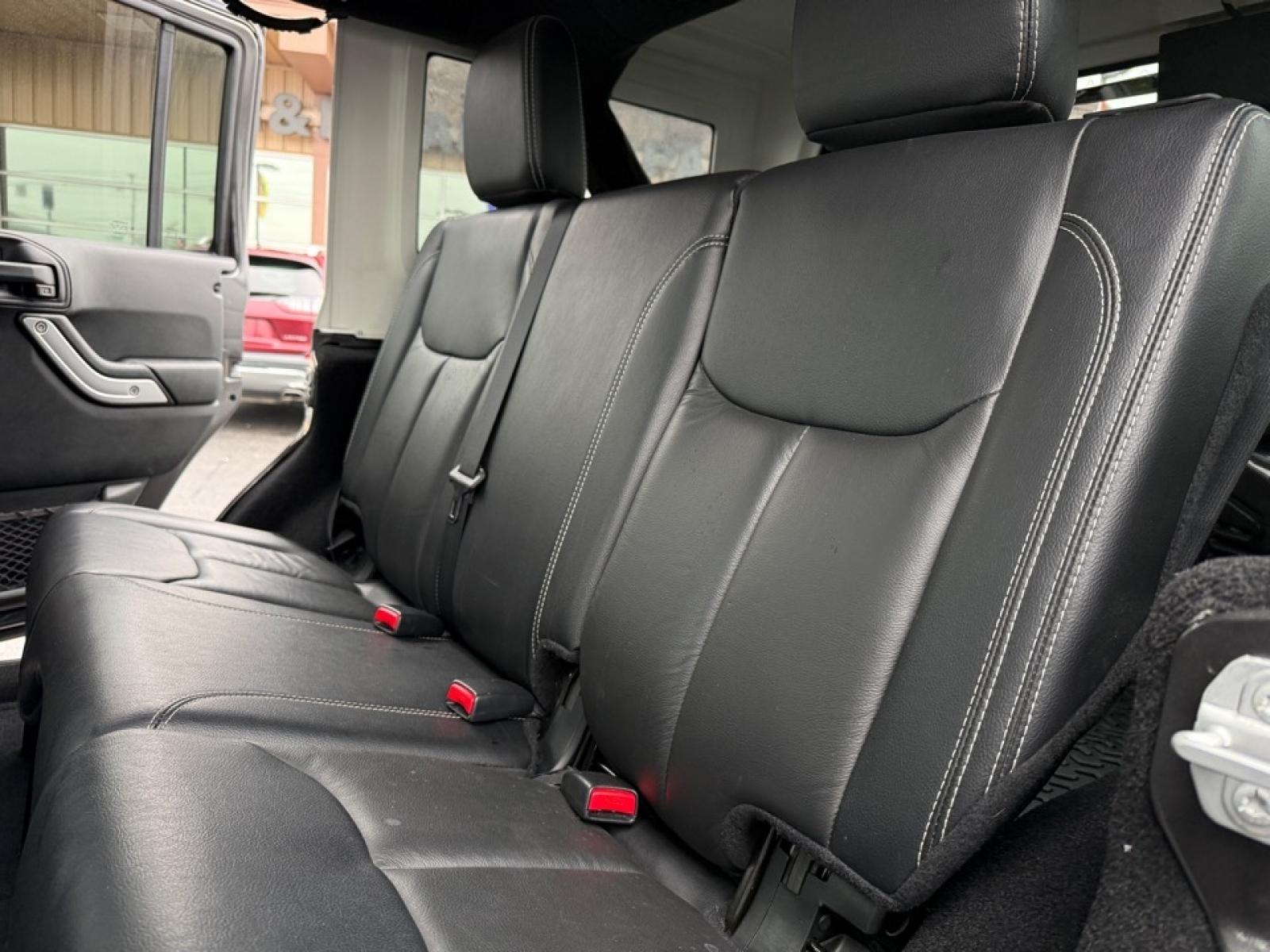 2018 Jeep Wrangler JK Unlimited Sahara, 39219, Photo