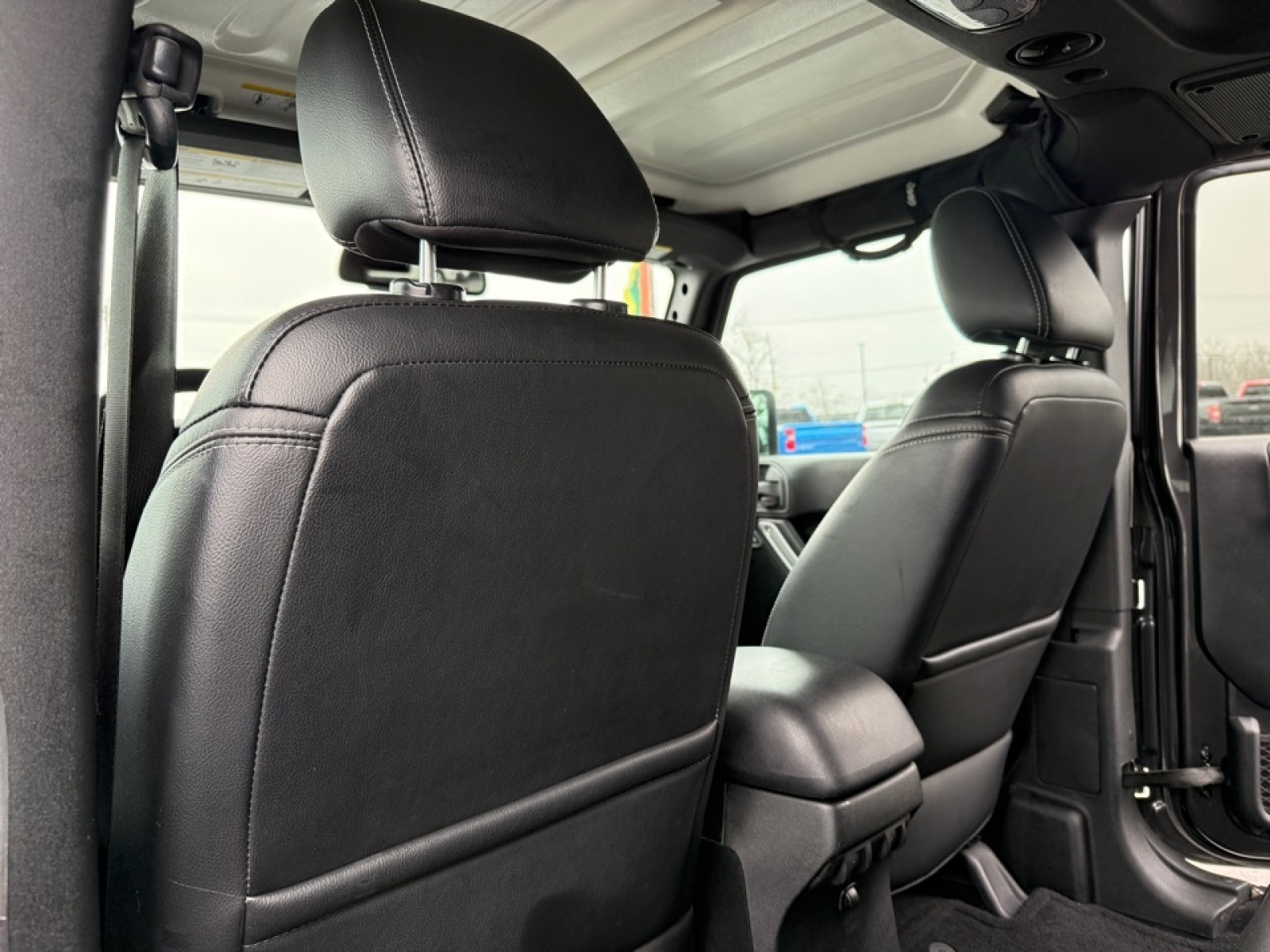 2018 Jeep Wrangler JK Unlimited Sahara, 39219, Photo