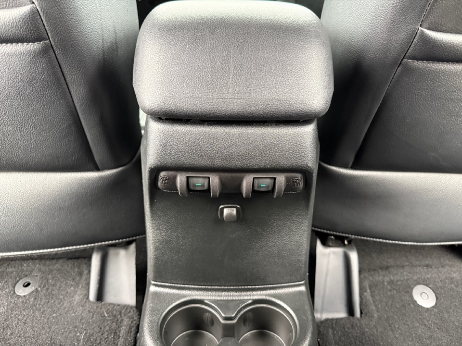 2018 Jeep Wrangler JK Unlimited Sahara, 39219, Photo