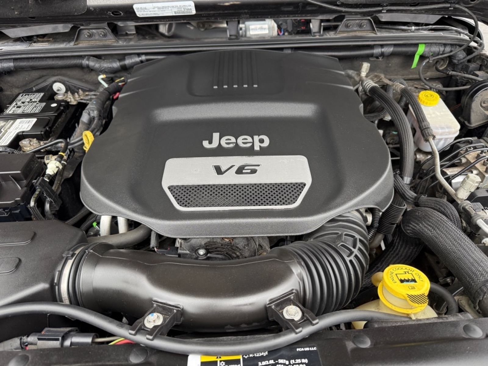 2018 Jeep Wrangler JK Unlimited Sahara, 39219, Photo