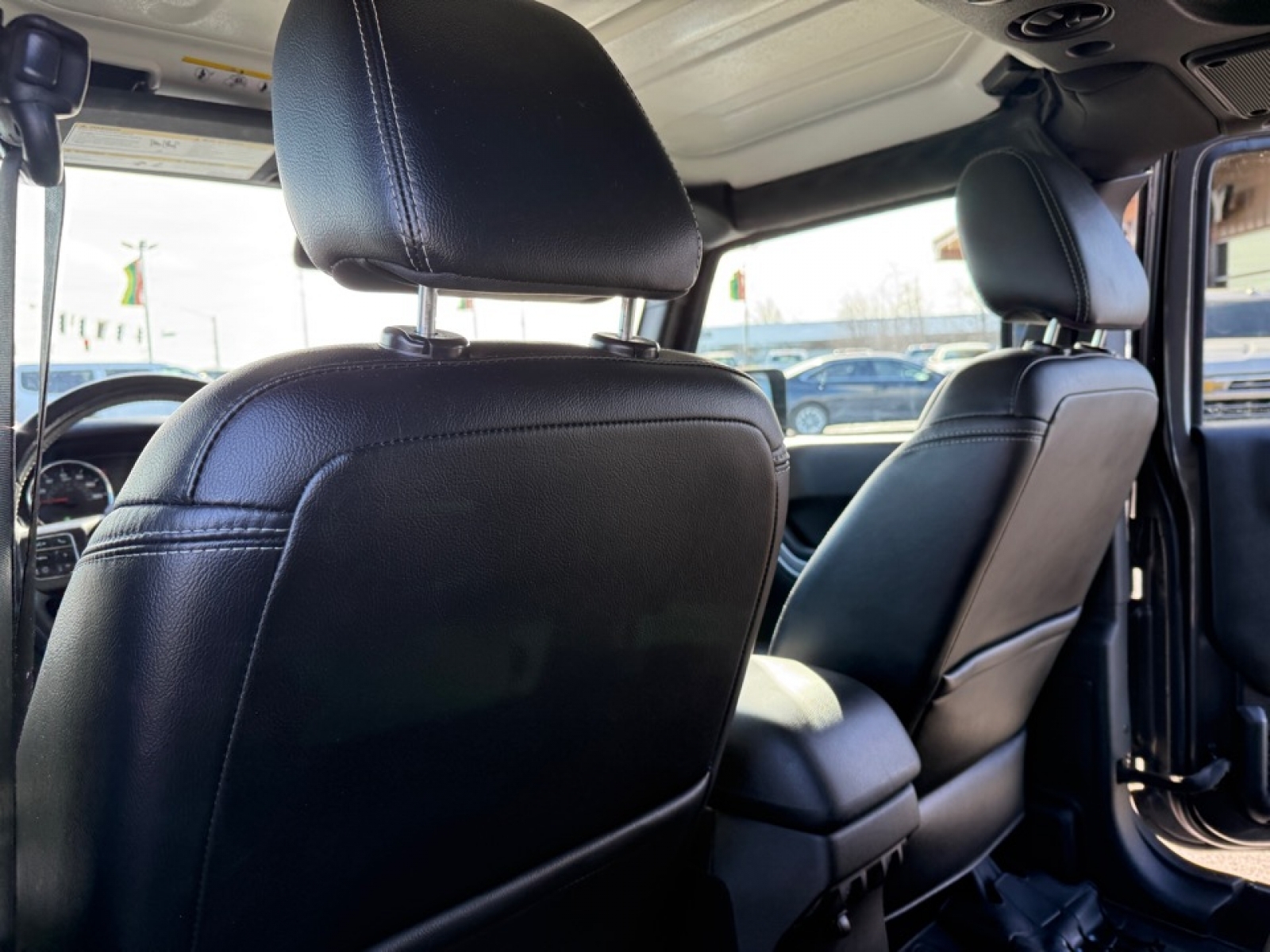 2018 Jeep Wrangler JK Unlimited Sahara, 39396, Photo