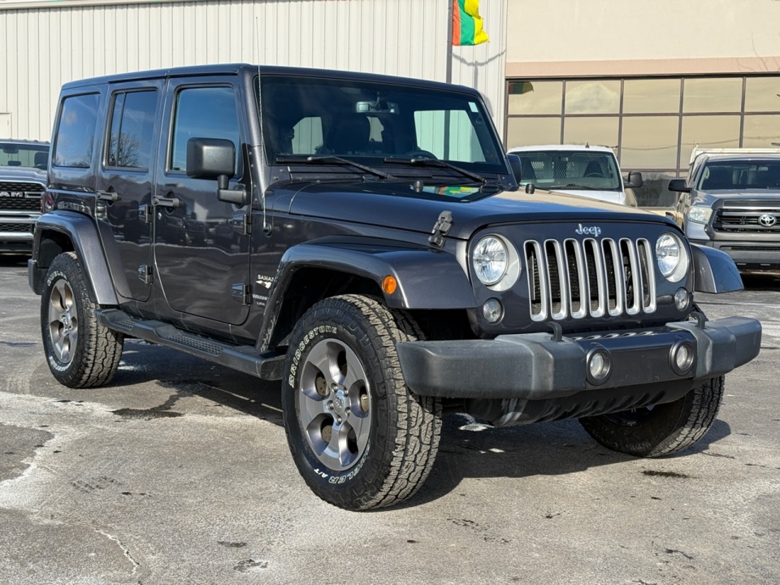 2018 Jeep Wrangler JK Unlimited Sahara, 39396, Photo