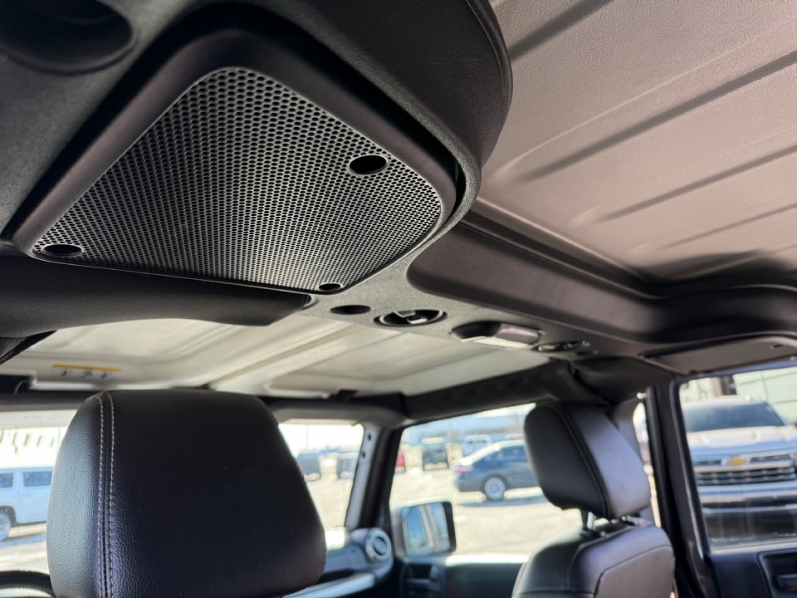 2018 Jeep Wrangler JK Unlimited Sahara, 39396, Photo