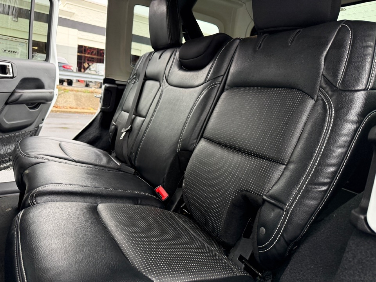 2018 Jeep Wrangler Unlimited Sahara, 38370A, Photo