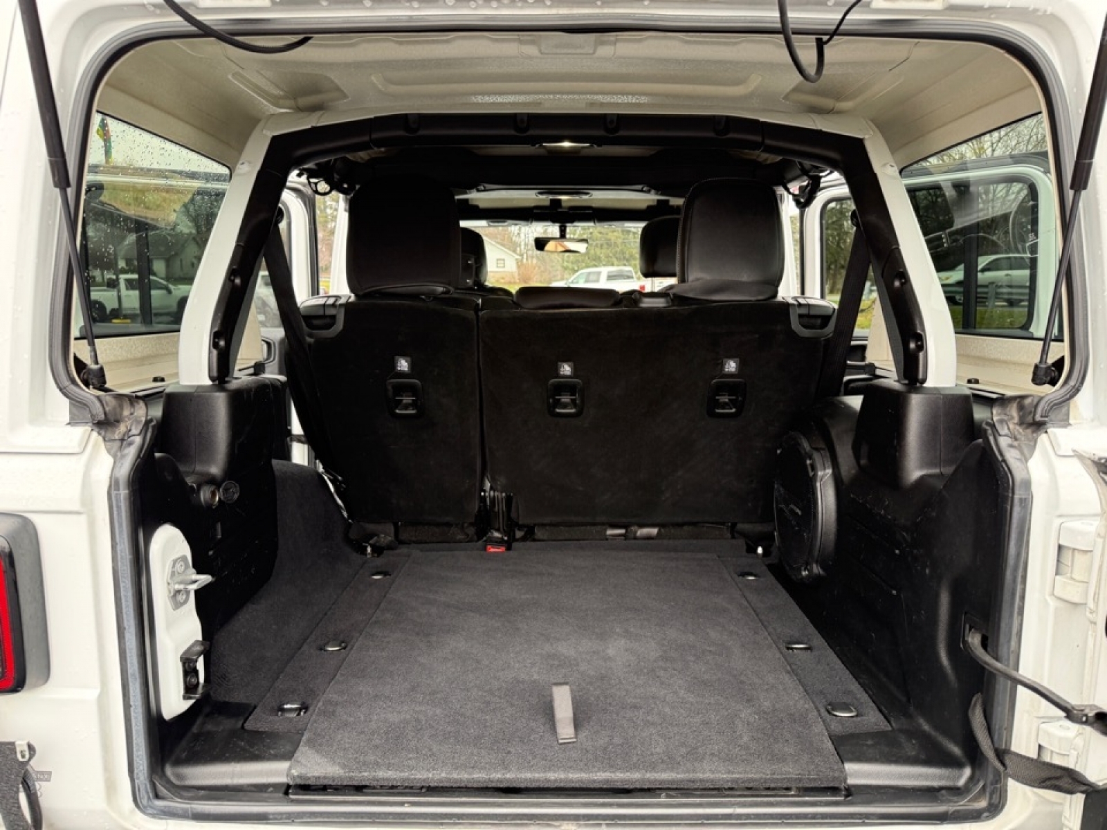 2018 Jeep Wrangler Unlimited Sahara, 38370A, Photo