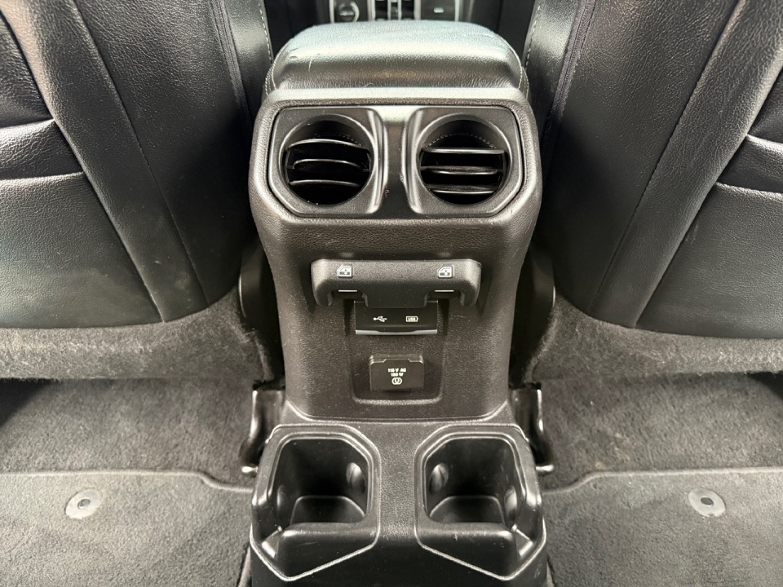 2018 Jeep Wrangler Unlimited Sahara, 38370A, Photo