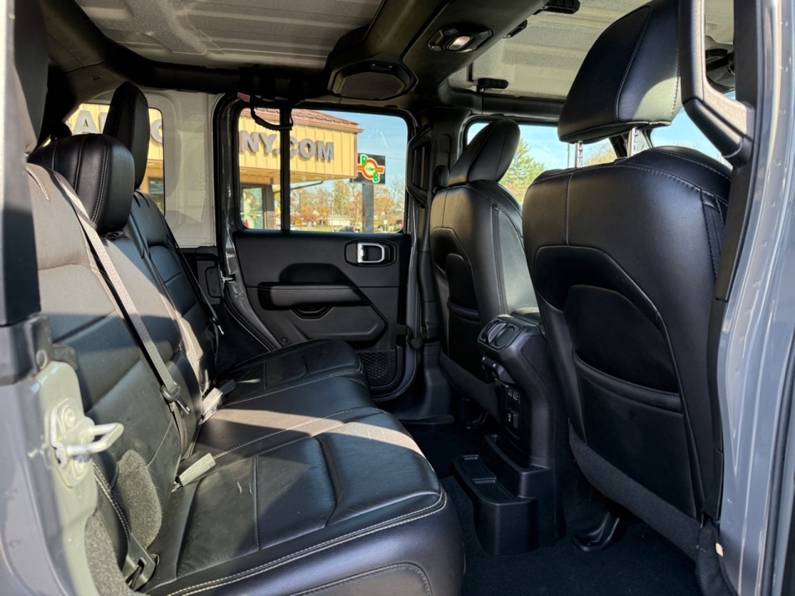 2018 Jeep Wrangler Unlimited Sahara, 38658A, Photo