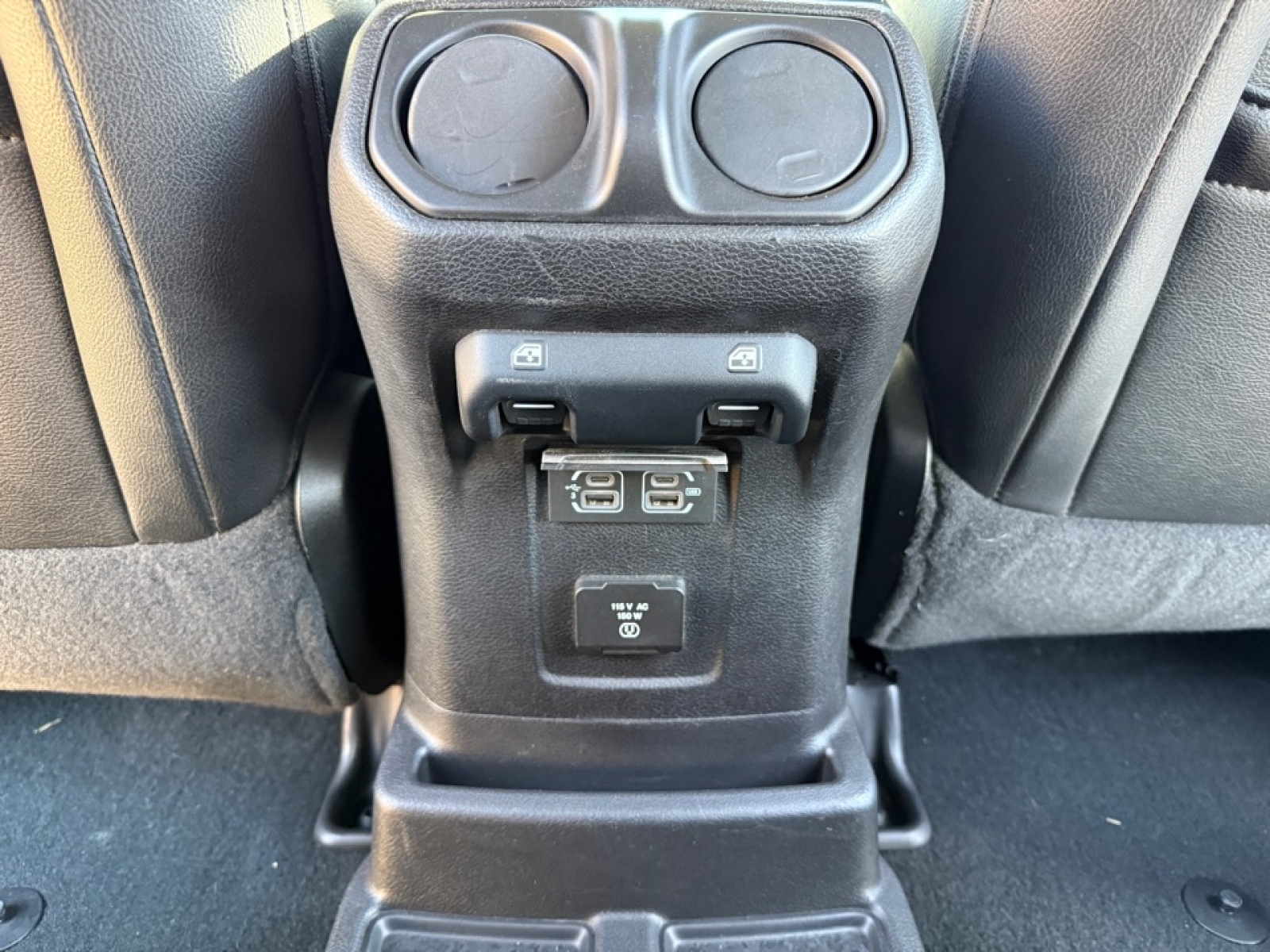 2018 Jeep Wrangler Unlimited Sahara, 38658A, Photo