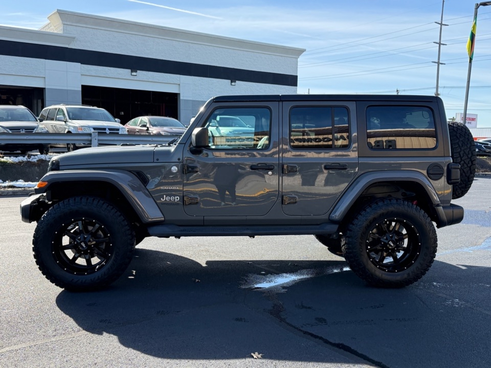 2018 Jeep Wrangler Unlimited Sahara, 38658A, Photo