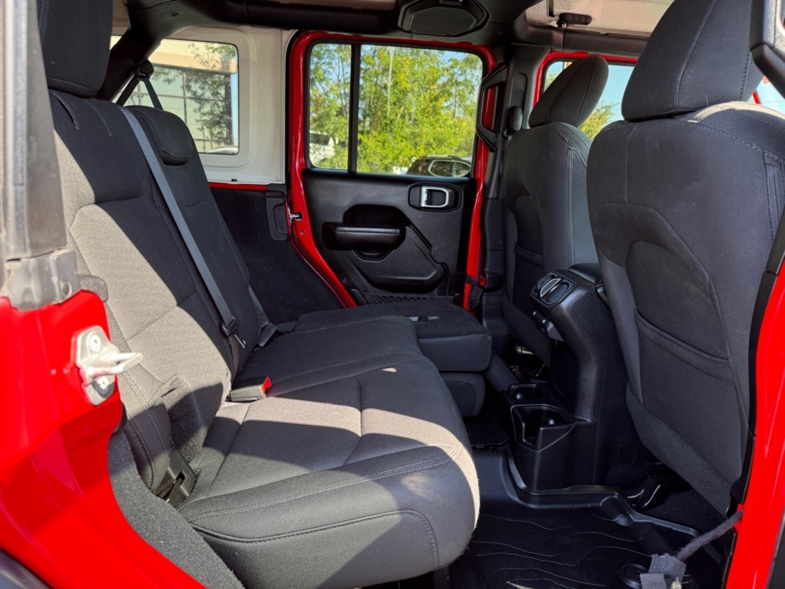 2018 Jeep Wrangler Unlimited Sport S 4x4, 38943, Photo