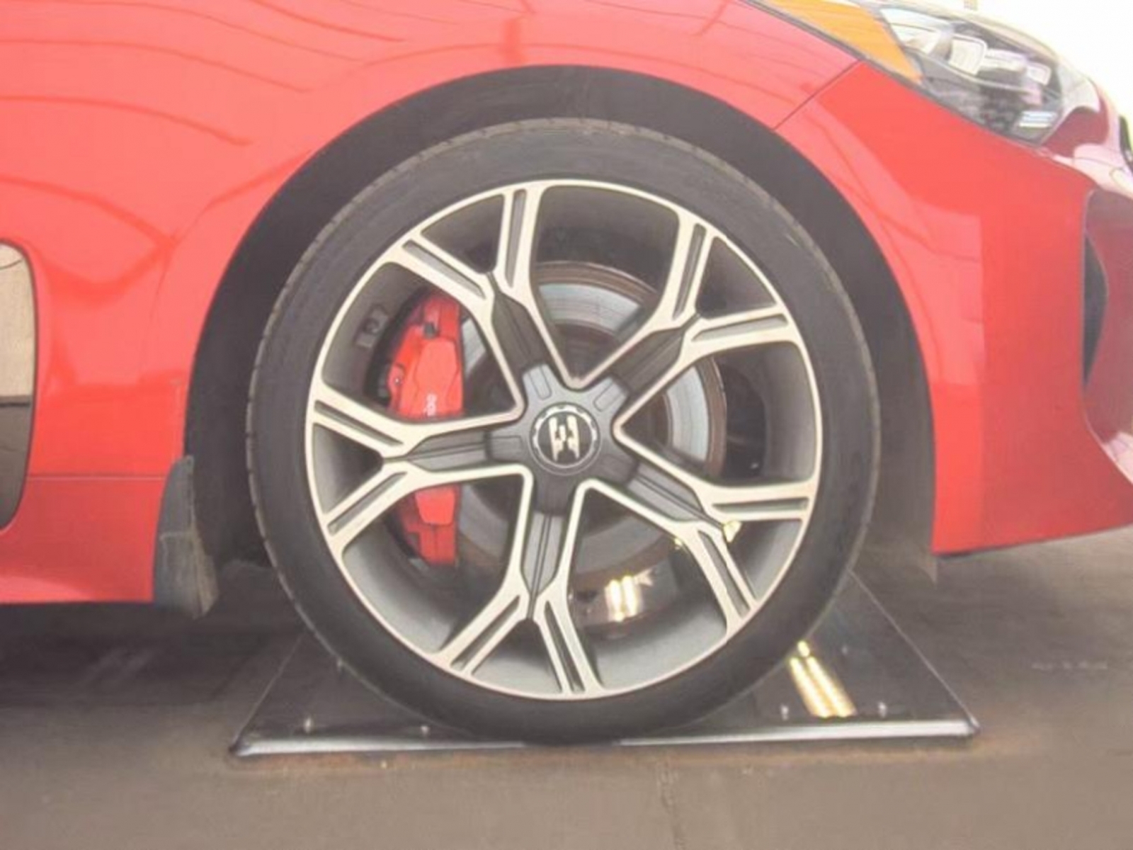 2018 Kia Stinger GT2, 39885, Photo