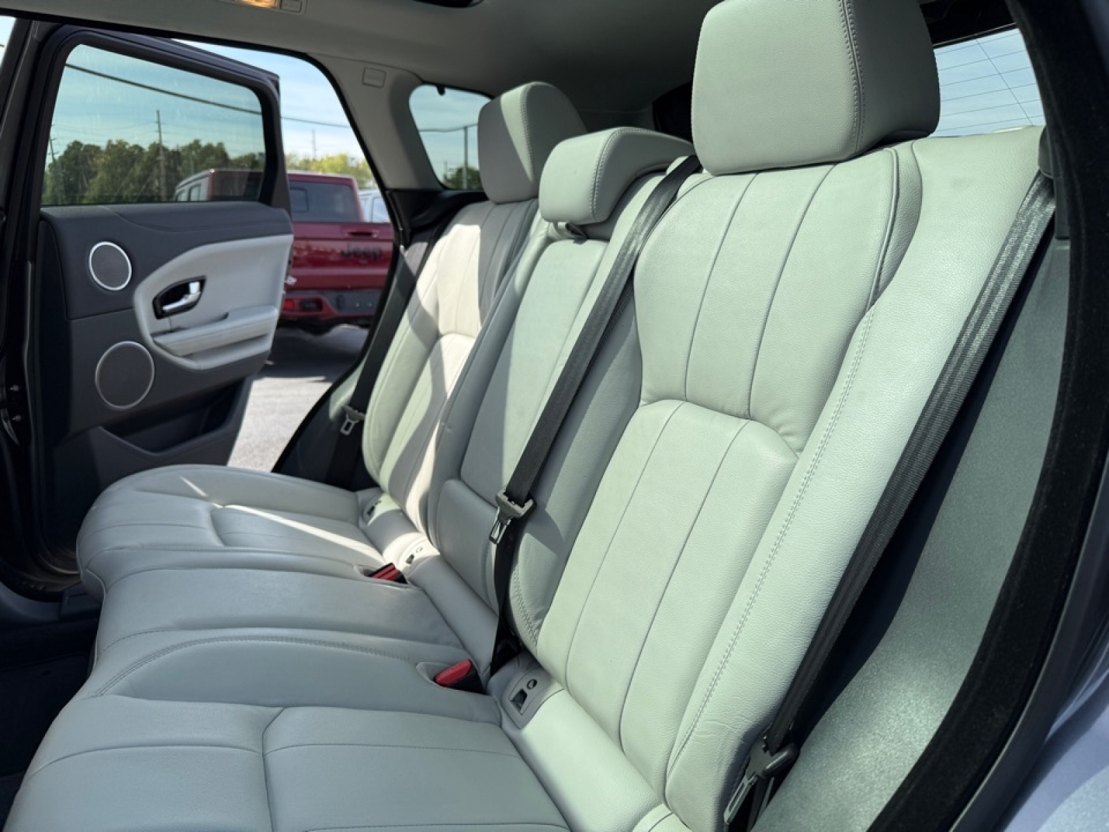 2018 Land Rover Range Rover Evoque SE, 38918, Photo