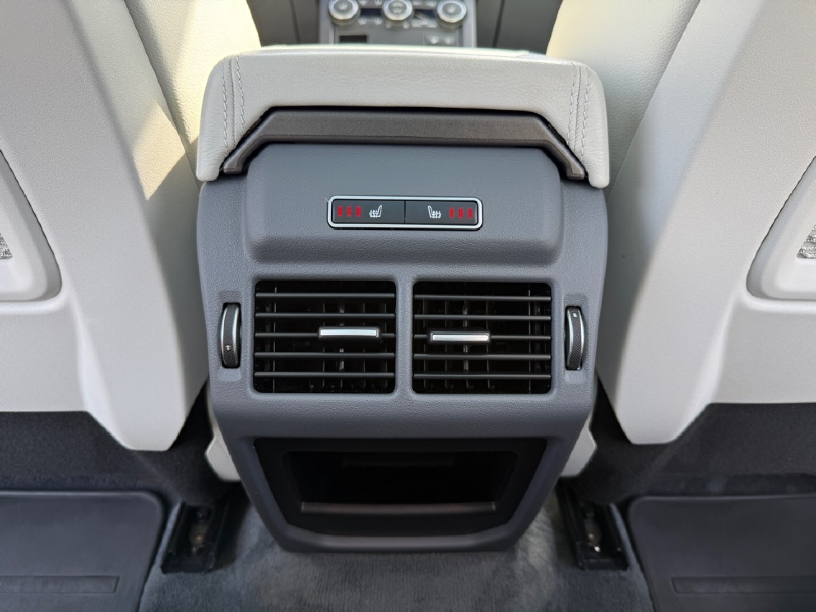 2018 Land Rover Range Rover Evoque SE, 38918, Photo