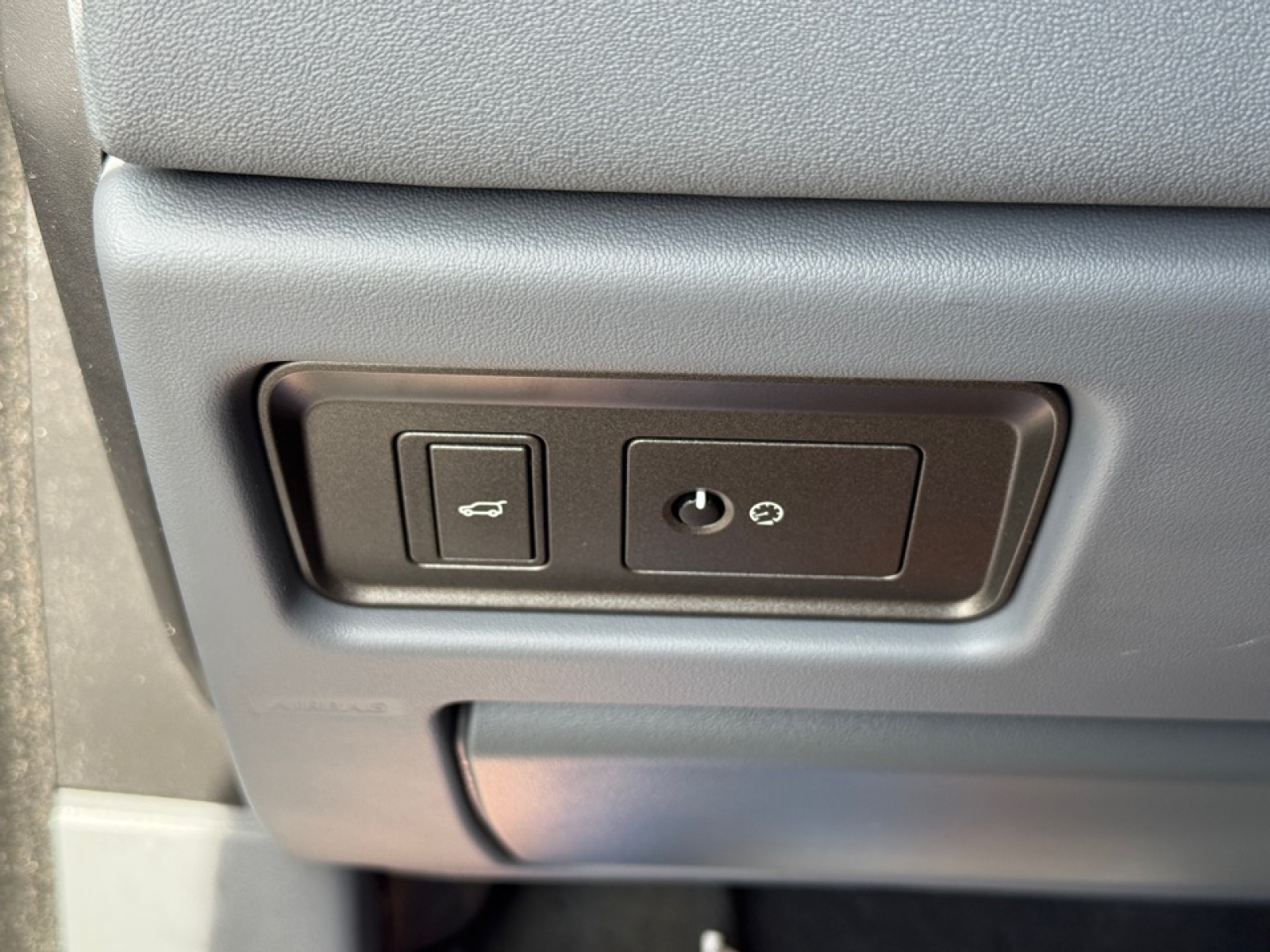 2018 Land Rover Range Rover Evoque SE, 38918, Photo