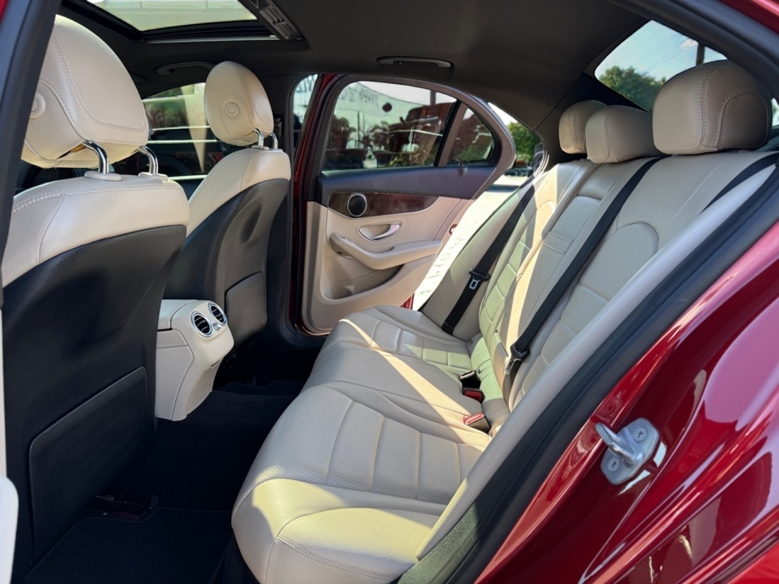2018 Mercedes-Benz C 300 4MATIC, 39535, Photo