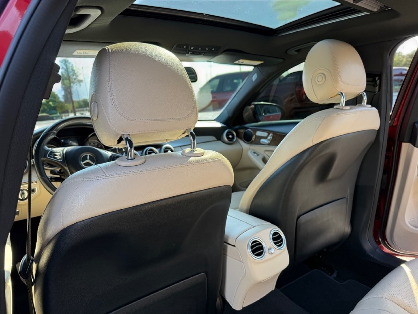 2018 Mercedes-Benz C 300 4MATIC, 39535, Photo