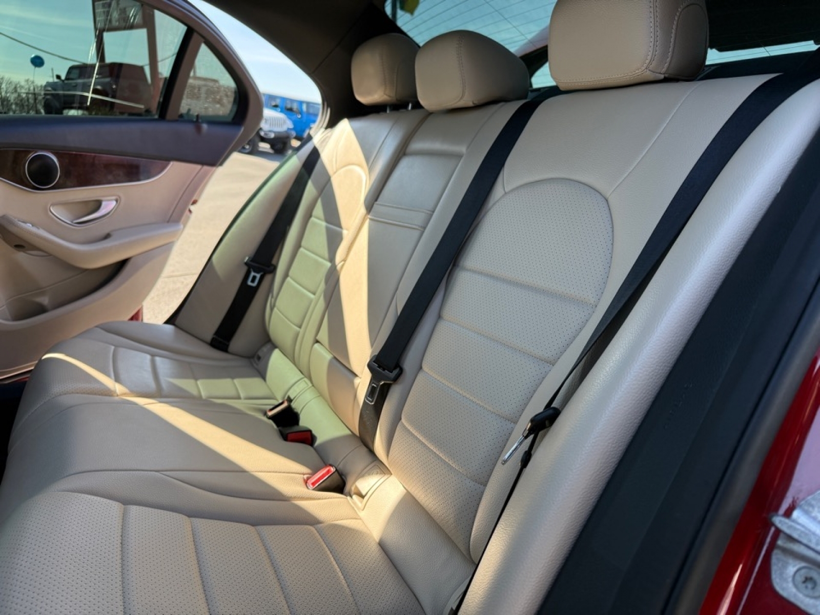 2018 Mercedes-Benz C 300 4MATIC, 39535, Photo